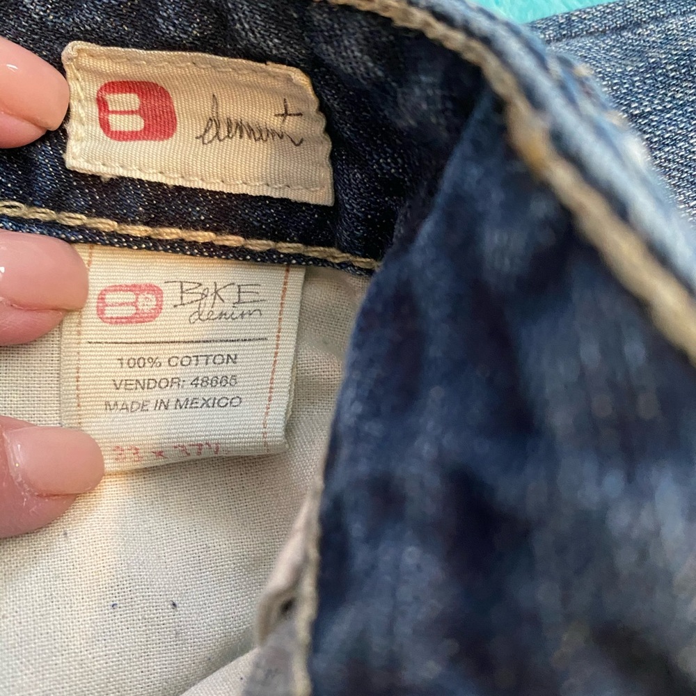 Jeans - Picture 2 of 5